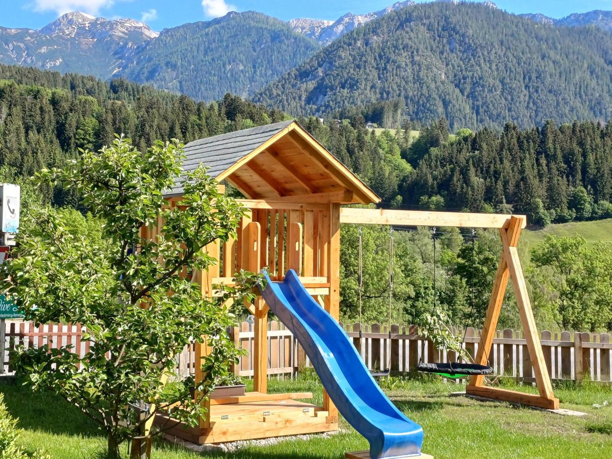 Apartments Haufhof , Haus Im Ennstal Bei Schladming Exterior photo