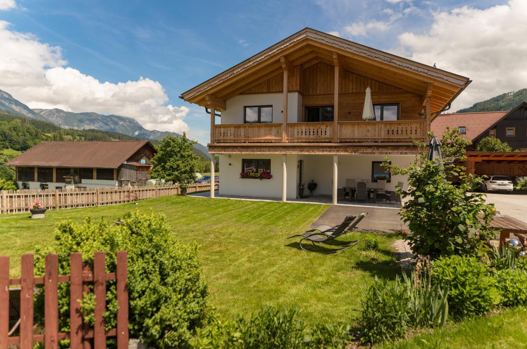 Apartments Haufhof , Haus Im Ennstal Bei Schladming Exterior photo